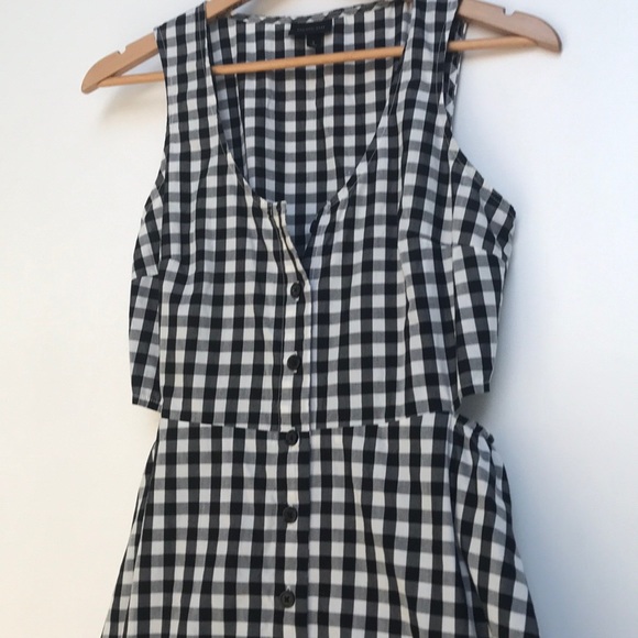 Who What Wear Dresses & Skirts - Cutest sexy midi checkered black & white dress